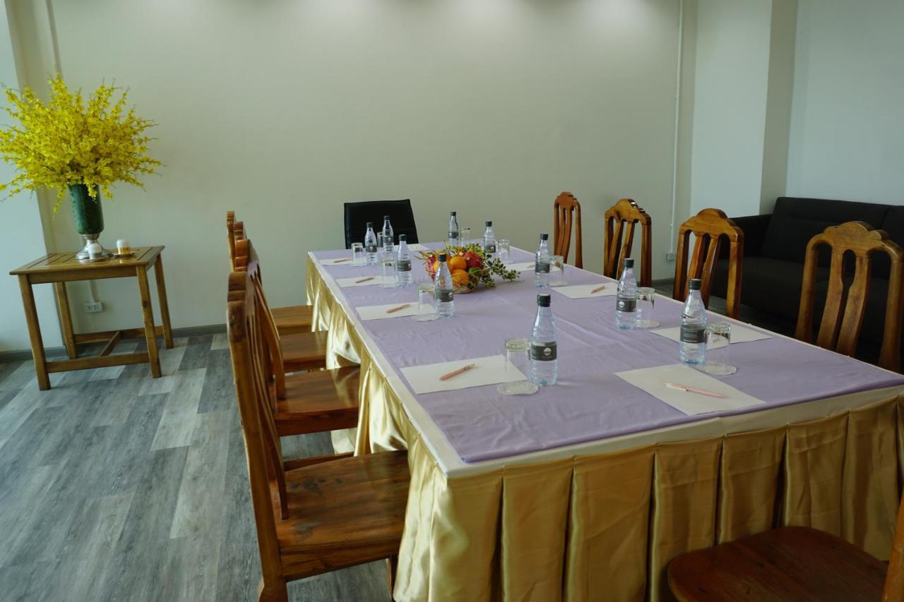 The Lunar Patong Phuket Εξωτερικό φωτογραφία